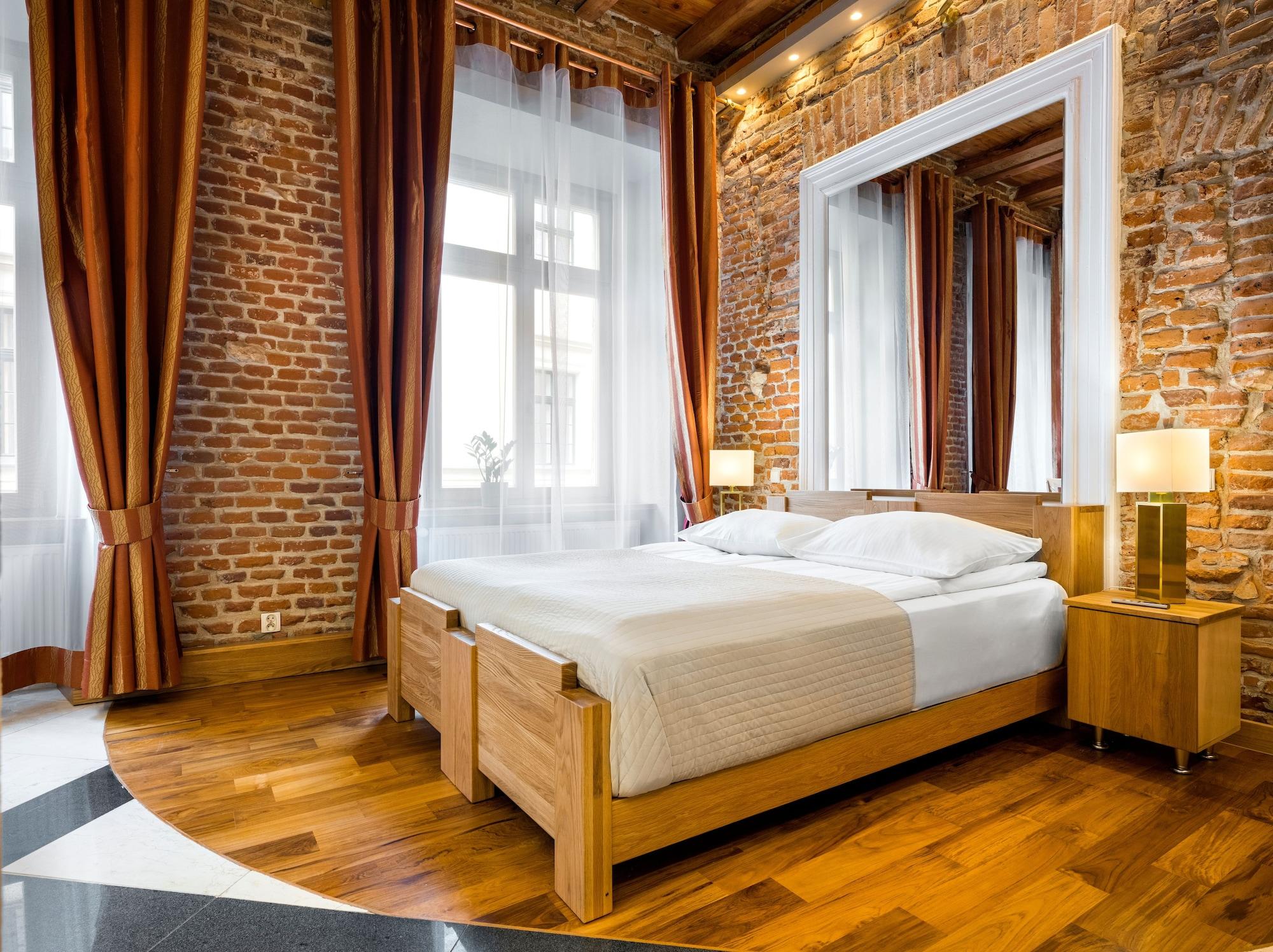 Stare Aparthotel