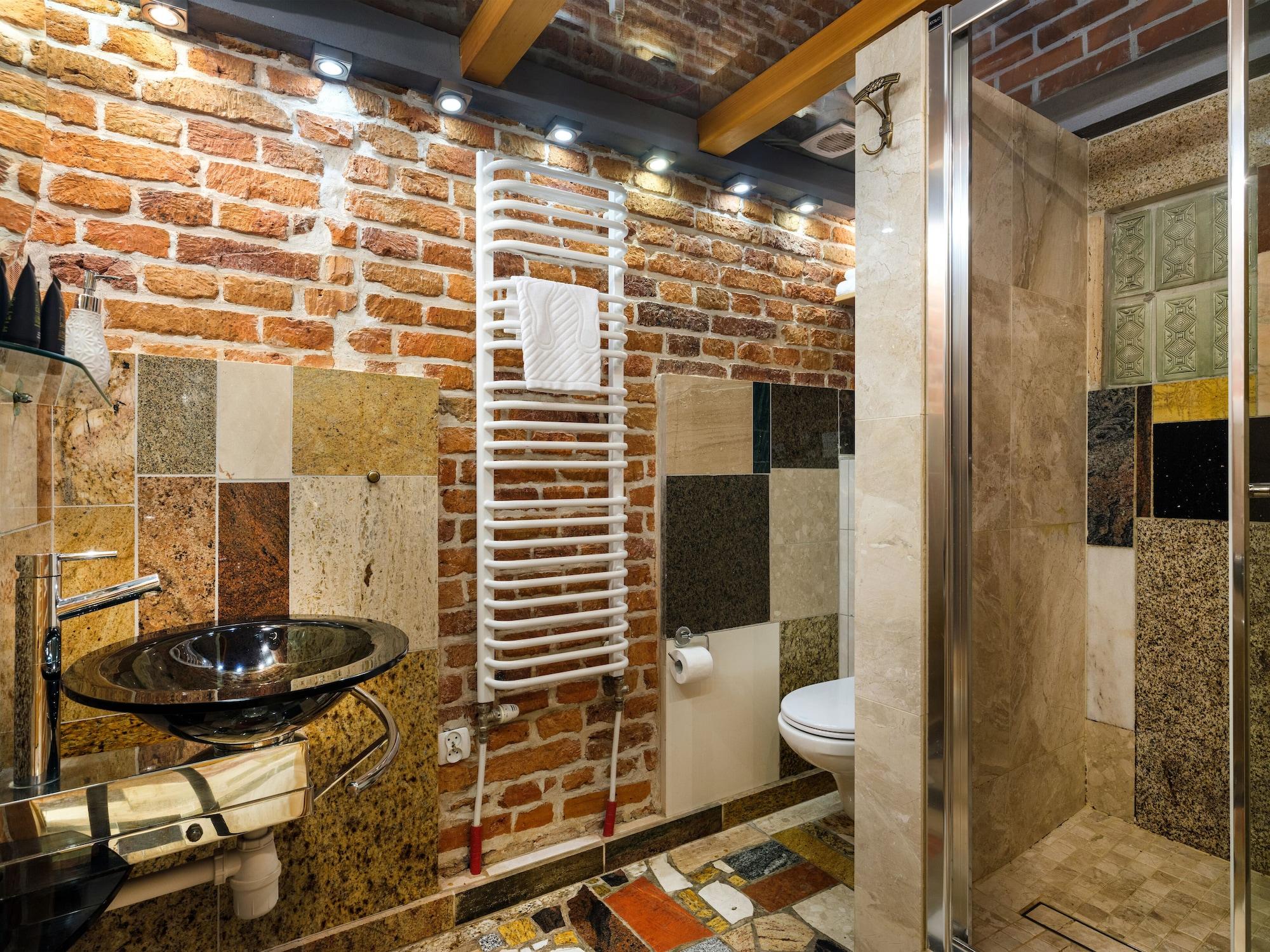 Stare Aparthotel 4*